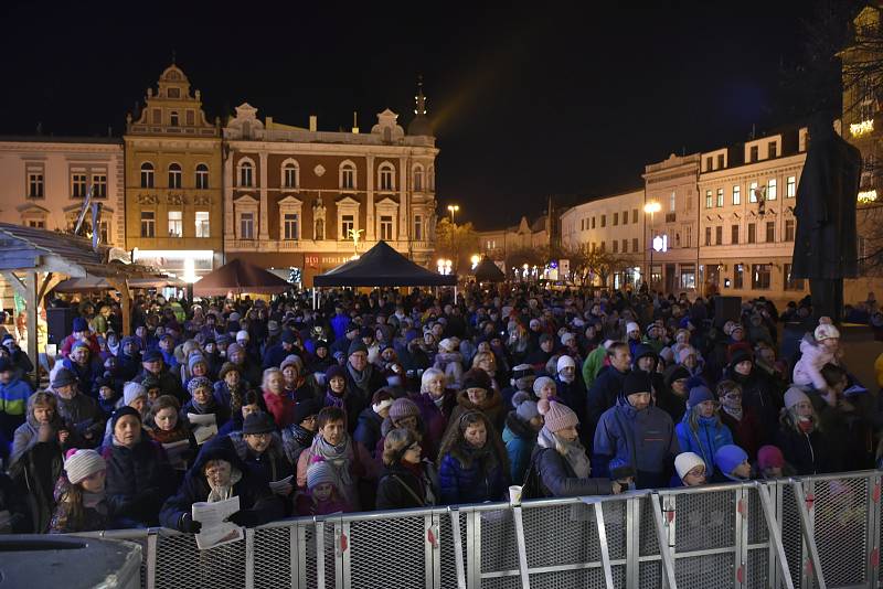 Česko zpívá koledy v Prostějově 2019