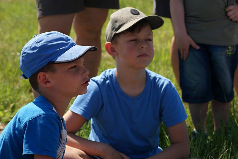 Den dětí s vojenskými lesy v lokalitě Osina v Krumsíně - 4. 6. 2019