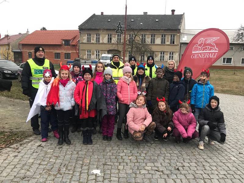 Dopravně-preventivní akce Policie ČR s názvem Mikuláš nebo čert ve Smržicích