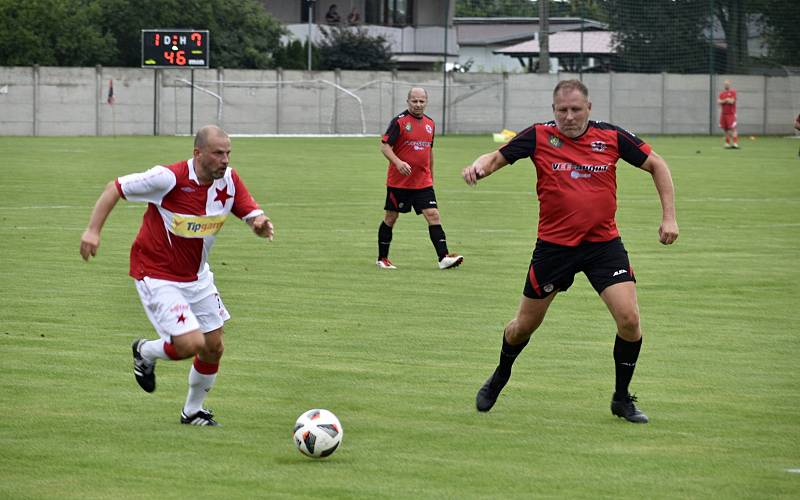 V rámci oslav 90. výročí fotbalu v Kostelci na Hané, se představili bývalí hráči pražské Slavie a v krajském derby Čechovice. 28.8. 2022