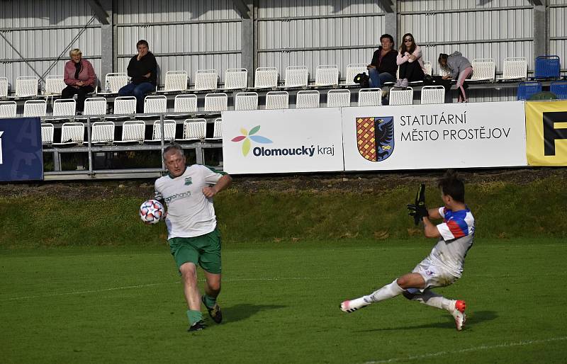 Prostějovská Haná (v bílém) zdolala v domácím prostředí Slovan Černovír 4:1. 28.8. 2021