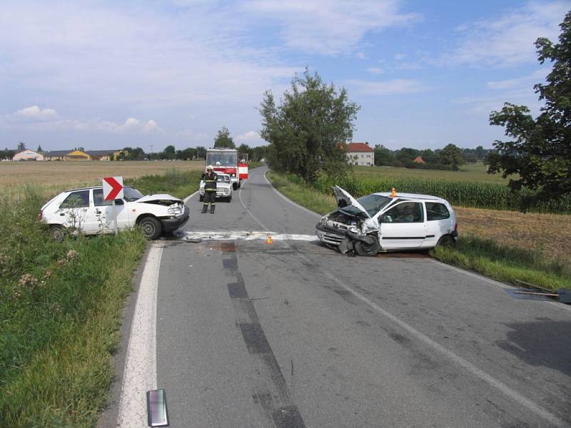 Srážka renaultu a felície u Mořic