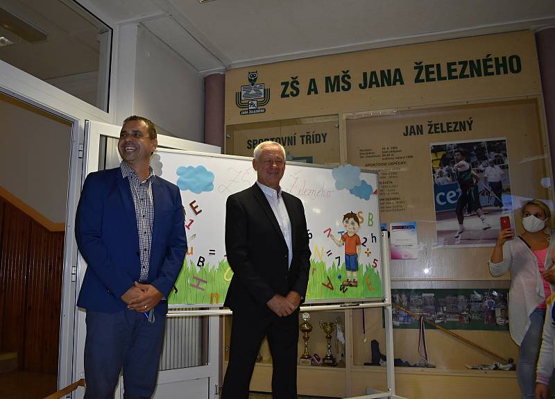 První školní den na ZŠ Jana Železného v Prostějově - 1. září 2020