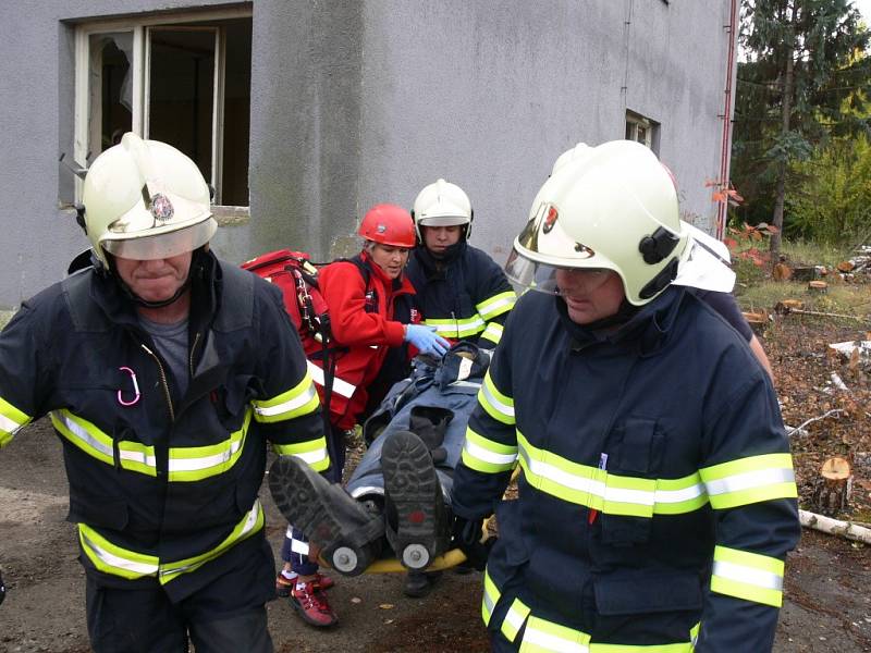 Cvičení IZS v Jezdecké ulici v Prostějově