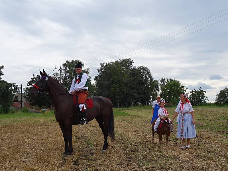 Sobotní dožatá v Pivíně pod taktovkou divadelního souboru Větřák. 17.8. 2019