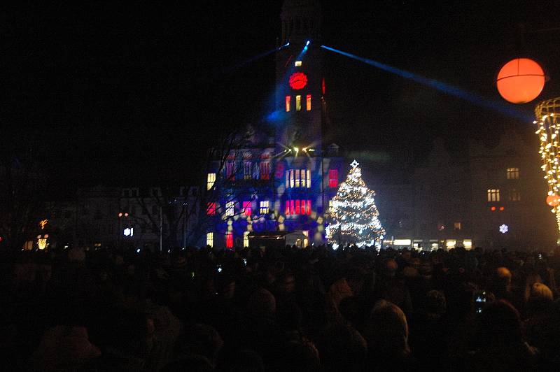 Tradiční silvestrovský ohňostroj na náměstí TGM v Prostějově
