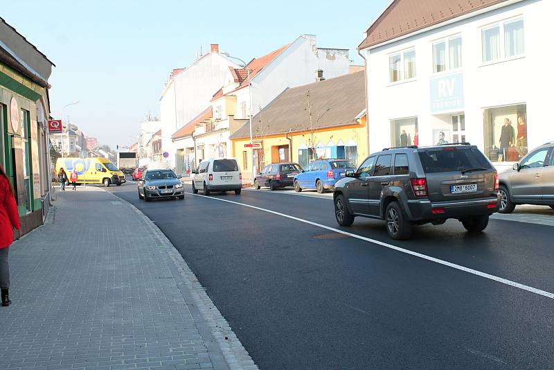 Oficiální otevření opravené Plumlovské ulice v Prostějově, 1. listopadu 2019