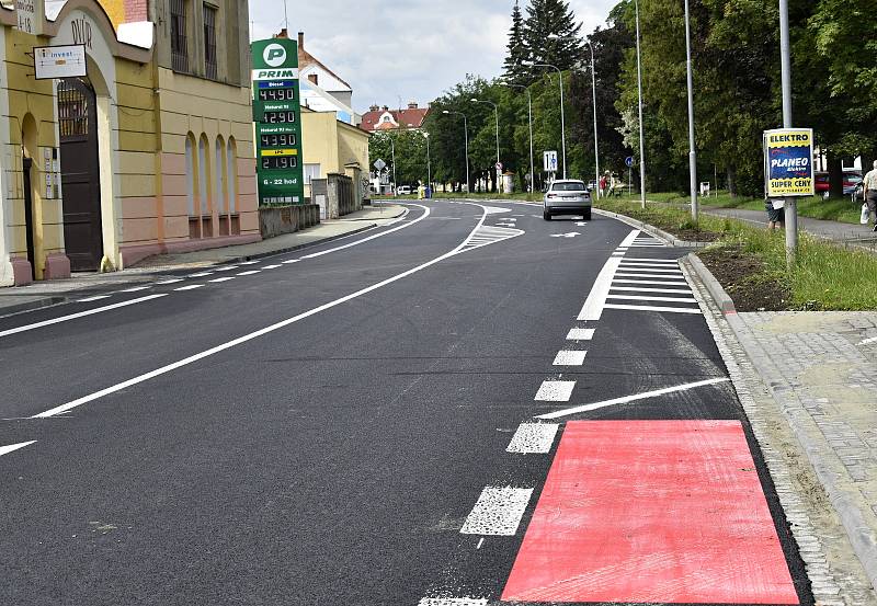 Rekonstruovaná Vrahovická ulice v úseku od náměstí Padlých hrdinů po křižovatku s Janáčkovou ulicí, 9.6. 2022