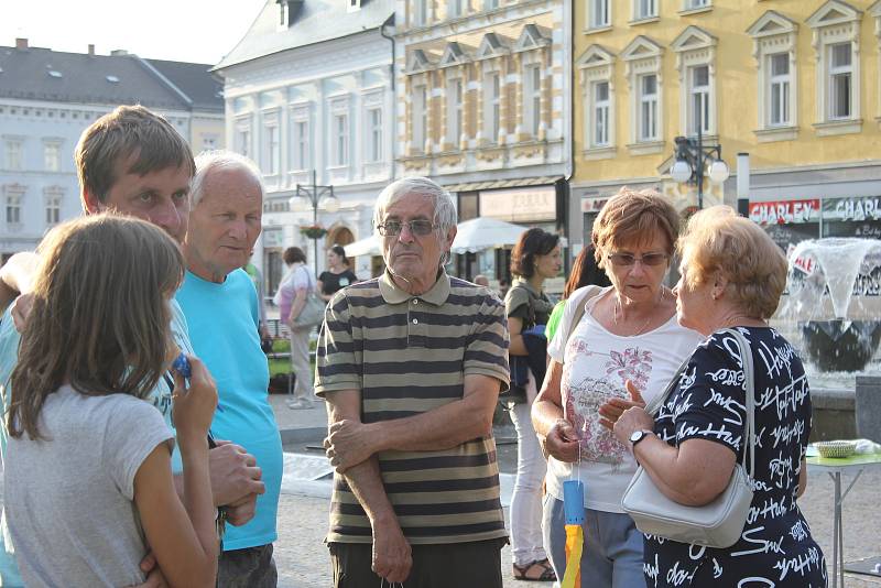 Operní večer na náměstí TGM v Prostějově