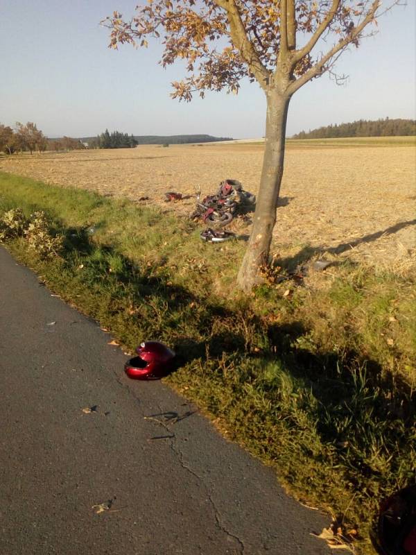 Tragická nehoda motorkáře u Březska na Prostějovsku