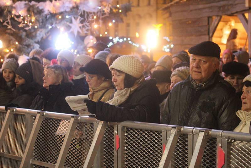 V Prostějově si s Deníkem zazpívalo koledy na 700 lidí.