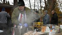 Zabíjačkové hody v prostějovském lesoparku Hloučela v bistru U Matesů, 13. 11. 2021