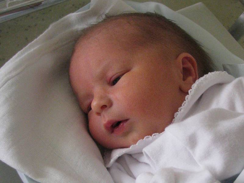 Aneta Kratochvílová, 25. 2. 2008, Rozstání, 47 cm a 3,0 kg.