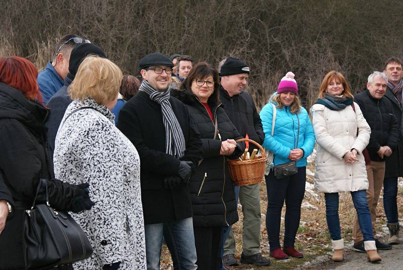 Slavnostní poklepání na základní kámen a oficiální zahájení stavby cyklostezky podél plumlovské přehrady - 27. 1. 2020