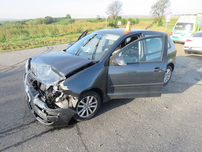 Nehoda dvou řidiček u Pivína