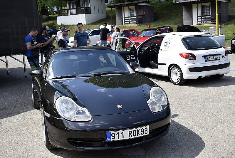 Help Tuning Cup 2022 - sraz vytuněných vozidel hostil o víkendu plumlovský kemp Žralok. 15.5. 2022