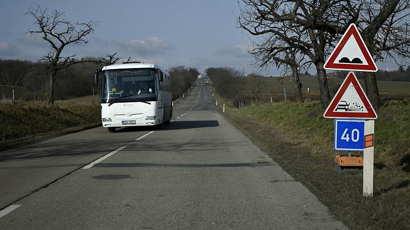 Tankodrom první kategorie. Silnice mezi Prostějovem a Ohrozimí. 9.3. 2021