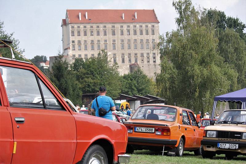 3. moravské setkání motorek a automobilů RVHP - ATC ŽRALOK Plumlov (7.-9.9.2018)