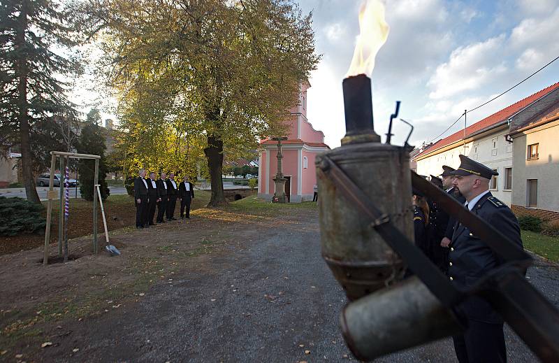 Oslavy 100 let republiky ve Slatinkách