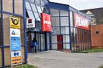 K 1. červenci 2023 dojde k uzavření čtyř poboček České pošty v Prostějově. Jednou z nich je i pošta Prostějov 4, v obchodní pasáži v Plumlovské ulici.