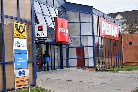 K 1. červenci 2023 dojde k uzavření čtyř poboček České pošty v Prostějově. Jednou z nich je i pošta Prostějov 4, v obchodní pasáži v Plumlovské ulici.