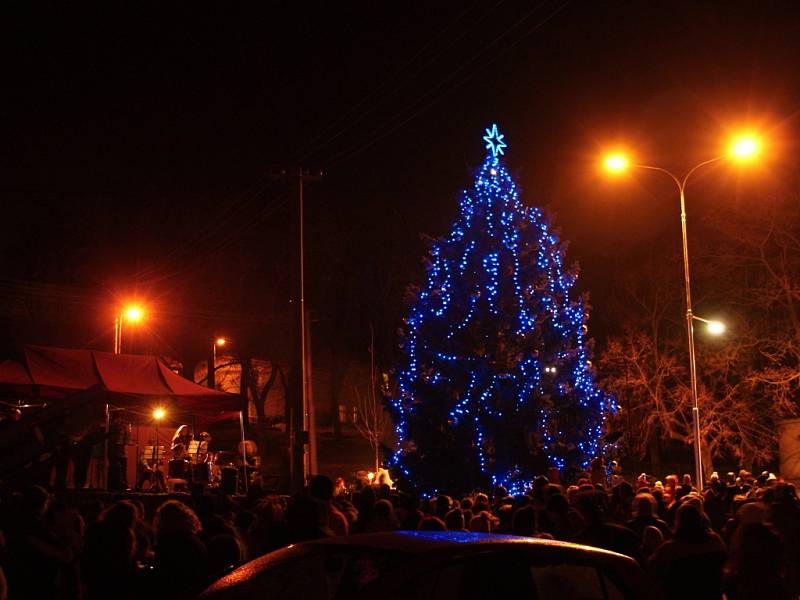 Andělské slavnosti v Plumlově 2015 - rozsvícení vánočního stromu