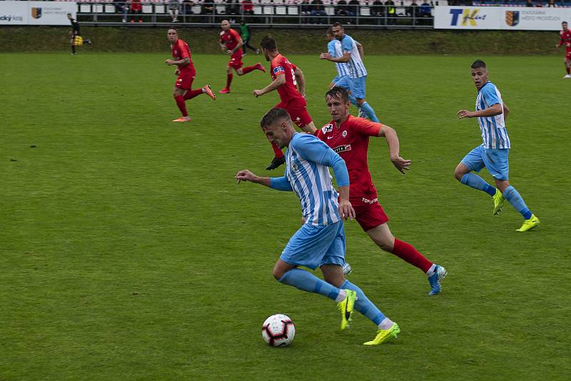 Prostějov (v modro-bílém) remizoval s Brnem 0:0.