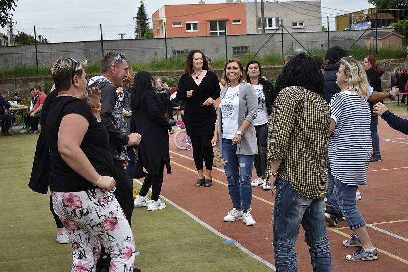 Rockový večer v prostějovské zahradní restauraci U Rockyho