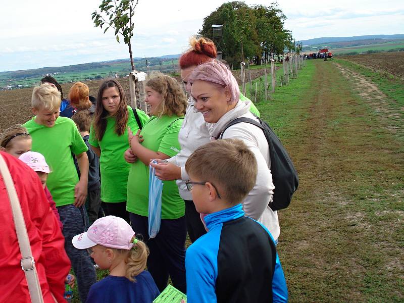 Od soboty je v Němčicích nad Hanou otevřená nová naučná stezka.