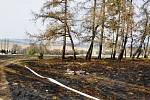 Požár trávy ve Štarnově