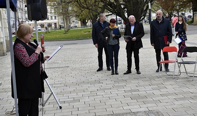 Veřejné čtení jmen obětí holocaustu se v Prostějově uskutečnilo již počtvrté. 28.4. 2022