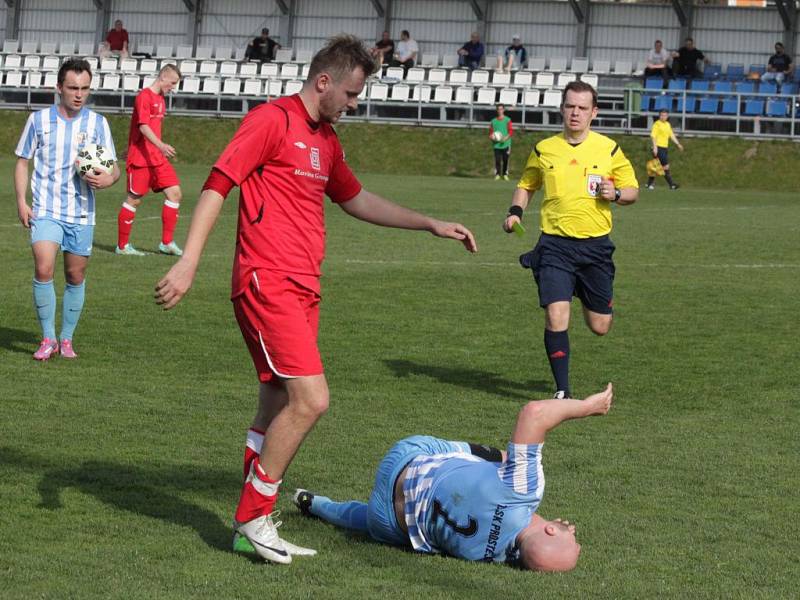 1. SK Prostějov (v modrobílé) proti Hulínu