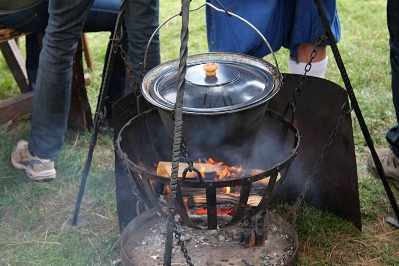 Tradiční hodové oslavy ve středověkém duchu v Ochozi u Konice