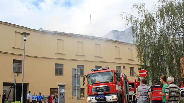 Požár domů ve Školní ulici v Prostějově