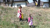 Stovky dětí se bavily na Velikonočním festivalu ve sběru vajíček, fotbalové hřiště Čechovice. 22.4. 2019