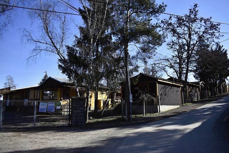 Mostkovice jsou obcí, která leží přímo pod plumlovskou přehradou.