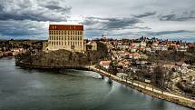 Zámek Plumlov a jeho okolí z dronu a z fotoaparátu.