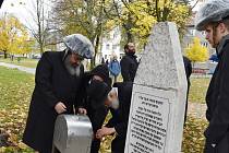 Připomínka 205. výročí Cvi Jehošua Horowitze v Prostějově. Starý židovský hřbitov v dnešní Studentské ulici se stal místem tradičního pietního setkání.