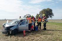 Srážka dvou aut na silnice mezi Výškovicemi a Němčicemi na Prostějovsku si vyžádala čtyři zraněné.
