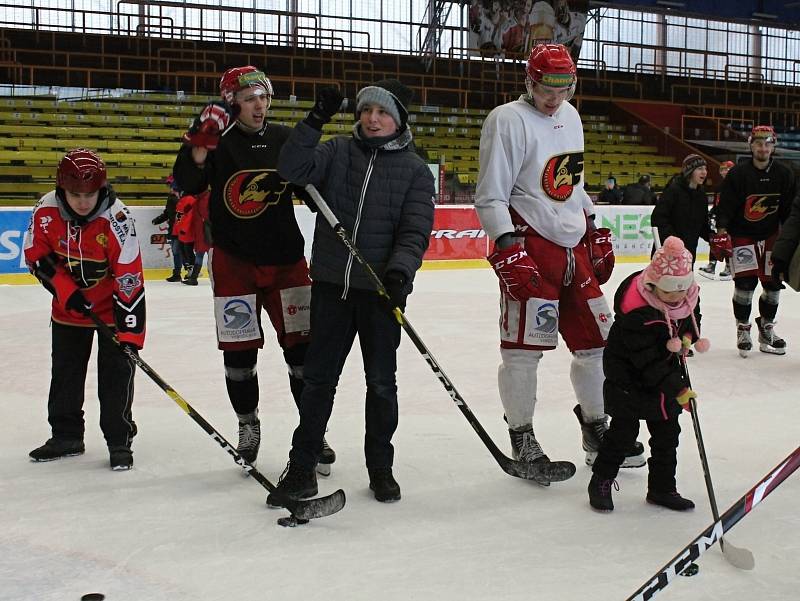 Setkání dětí z Tetína s hokejisty Prostějova. 6.2. 2020