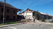 Obrovská exploze rozmetala neobydlený dům v Olšanech u Prostějova prakticky od základů. 18.7. 2022