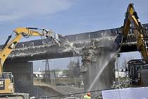 Demolice dálničního most na D46 v Prostějově v dubnu 2021