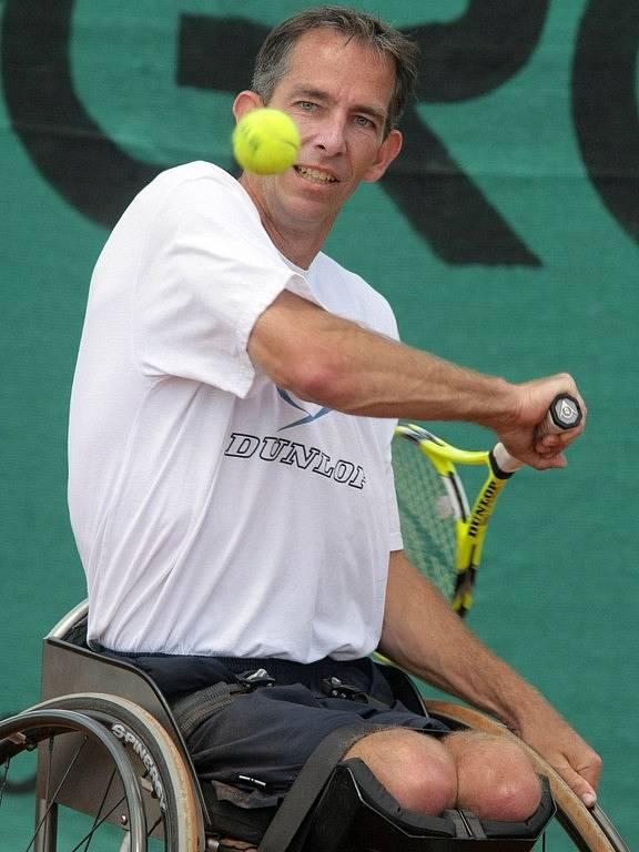 Robin Ammerlaan ( Nizozemí ). Třetí hráč světového žebříčku tenisu na vozíku. Šestinásobný vítěz prostějovského turnaje