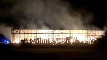 Požár skladovací haly v Protivanově