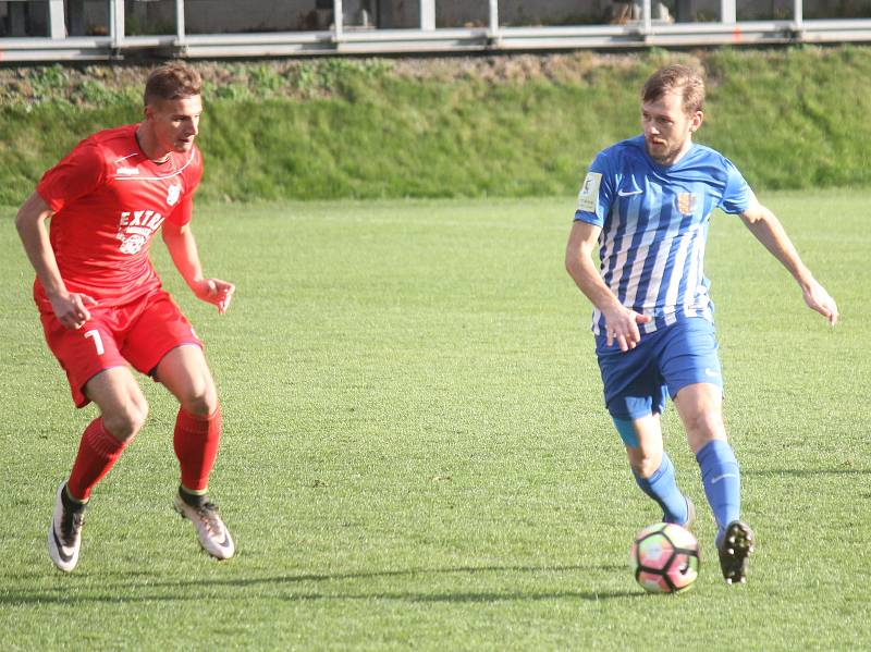 Fotbalisté 1. SK Prostějov (v modrém) v 15. kole MSFL porazili FC Viktorii Otrokovice 4:0