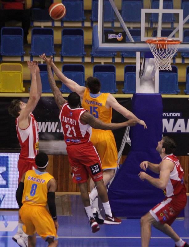 Prostějovští basketbalisté nezvládli ani druhý zápas Final 4 Českého poháru. V bitvě o bronz dostali výprask od Pardubic