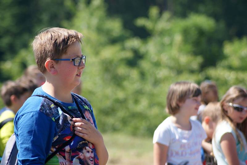 Den dětí s vojenskými lesy v lokalitě Osina v Krumsíně - 4. 6. 2019