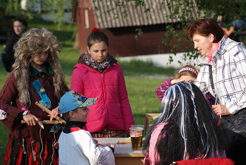 Čarodějnice v plumlovském kempu Žralok - 30. dubna 2019