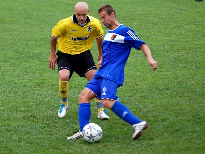 Prostějovští fotbalisté vyhráli třetí zápas ze čtyř kol. Na domácím hřišti díky lepšímu druhému poločasu porazili Kravaře 2:0.