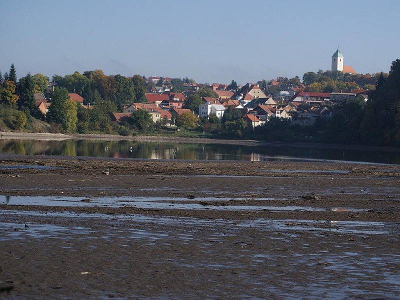 Vypouštění Podhradského rybníka v Plumlově